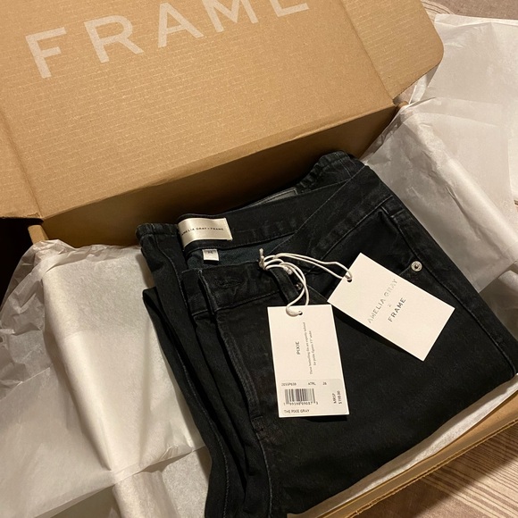 Frame Gray Jeans - Picture 8 of 9